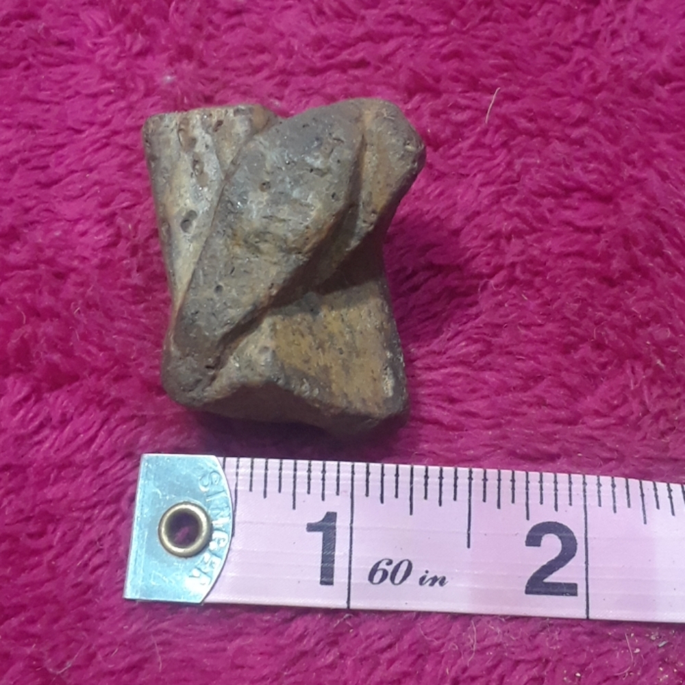 FAIRY CROSS (Natural Staurolite) 40.9g 1.5inx1.25i - Picture 4 of 8